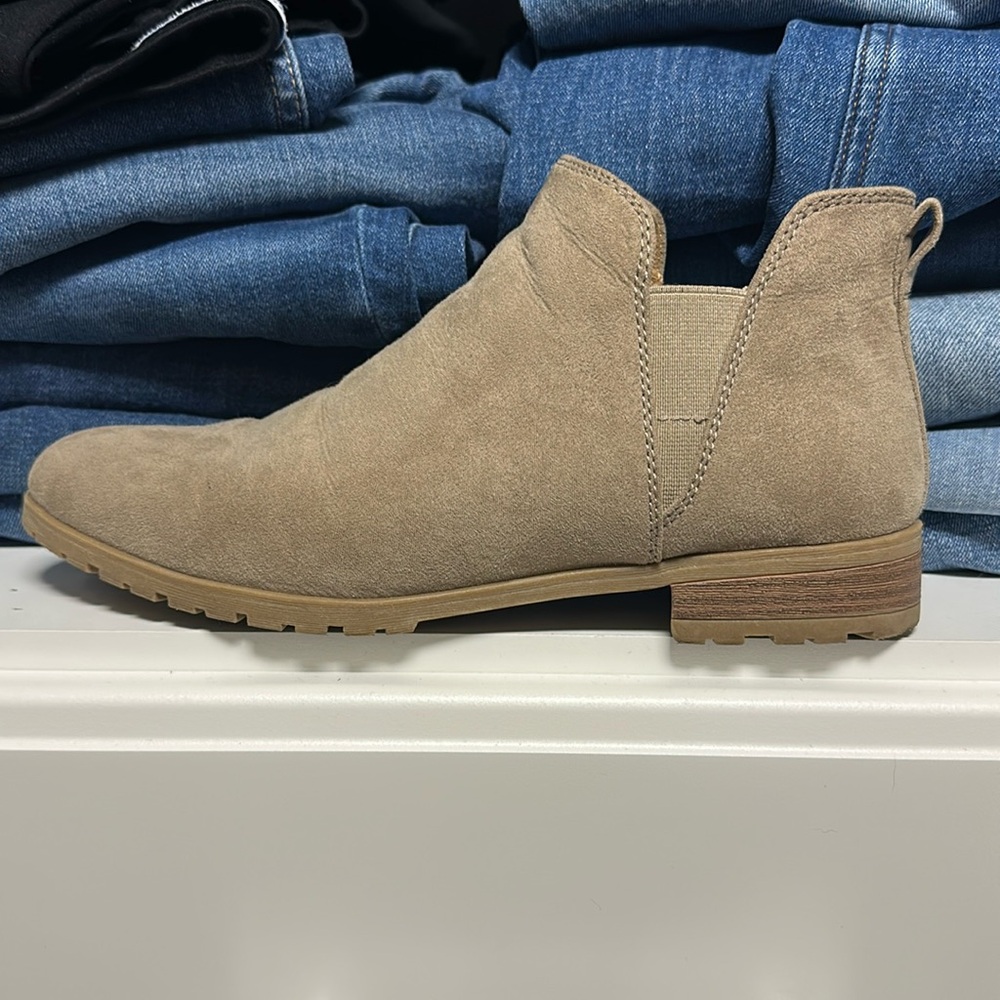 Tan bootie